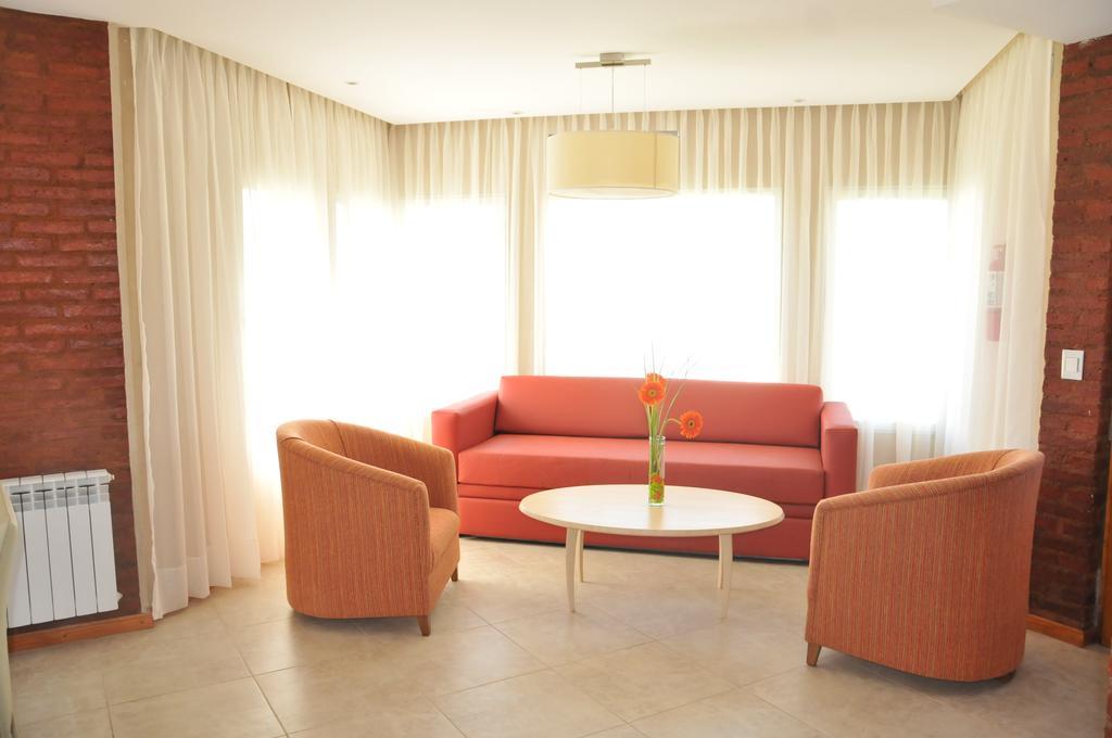 Antu Malal Hotel Plaza Huincul Exteriér fotografie