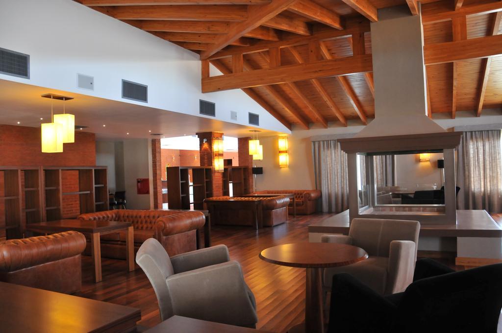 Antu Malal Hotel Plaza Huincul Exteriér fotografie