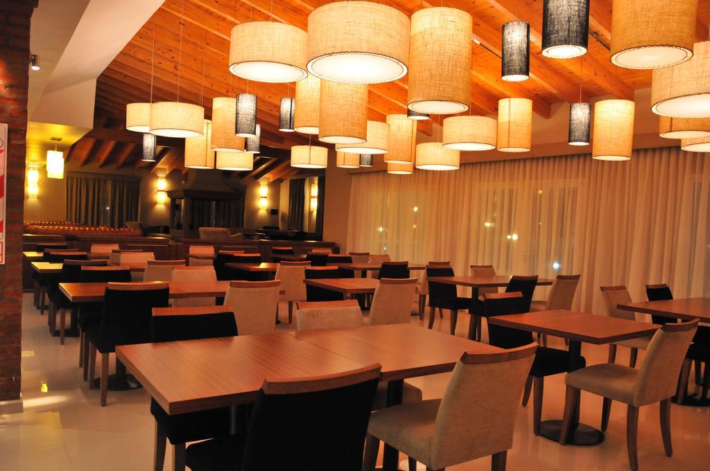 Antu Malal Hotel Plaza Huincul Exteriér fotografie