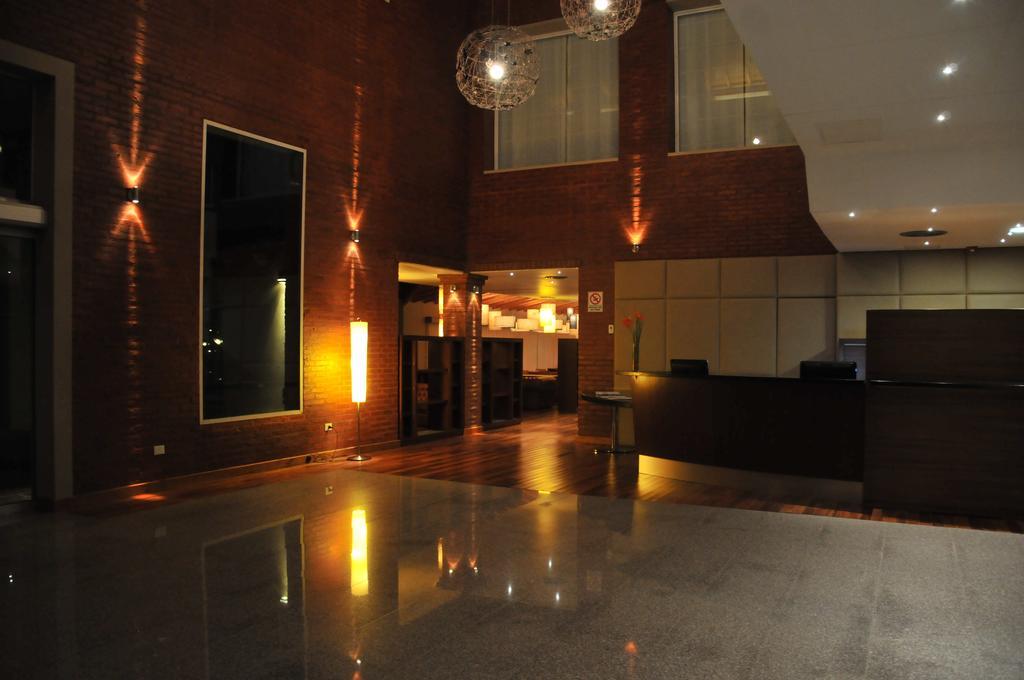 Antu Malal Hotel Plaza Huincul Exteriér fotografie