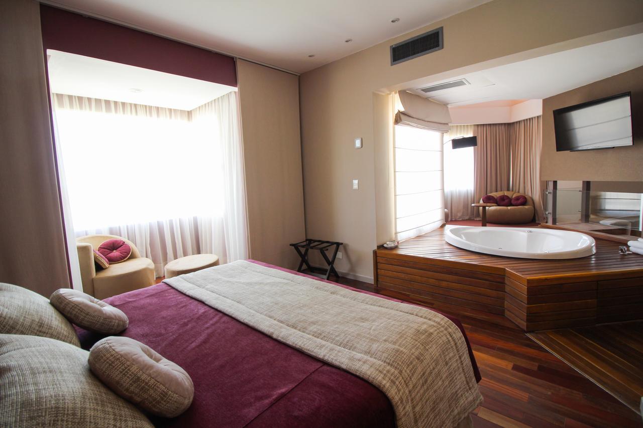 Antu Malal Hotel Plaza Huincul Exteriér fotografie