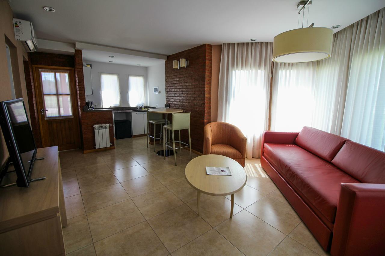 Antu Malal Hotel Plaza Huincul Exteriér fotografie